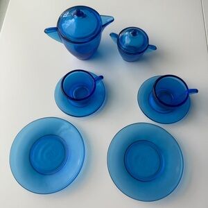 Vintage Child’s Tea Set in blue by Hazel Atlas